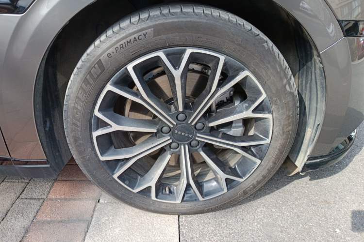 Used Zeekr 007 2024 Rear-Drive Enhanced Version 75 kWh
