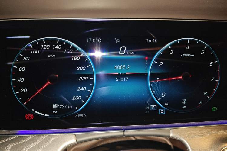 Used Mercedes-Benz CLS 2021 CLS 300 Luxury Model Odometer Close Up