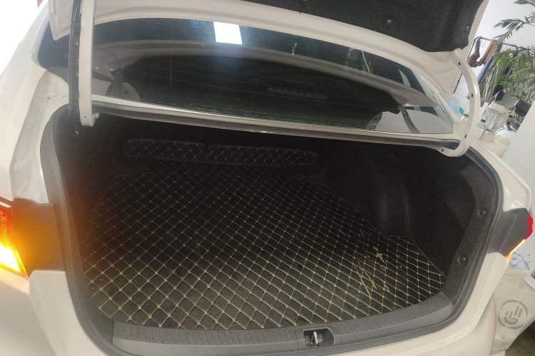 Used Toyota Levin 2022 185T CVT Luxury Edition Trunk