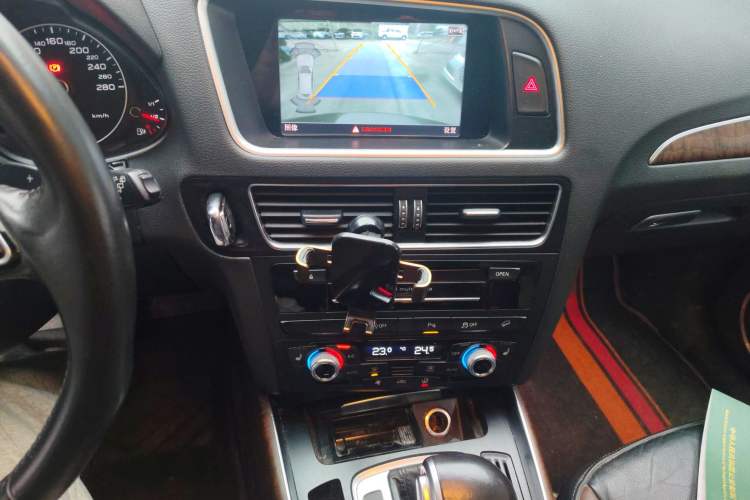 Used Audi Q5 2017 40 TFSI Comfort Model
