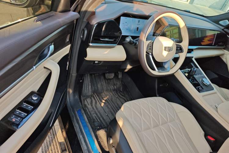 Used Geely Auto Monjaro L 2025 Dongfang Yao 2.0TD Automatic Lanxing Edition