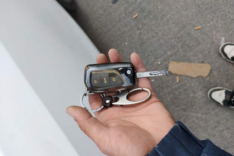 Used Toyota Corolla 2014 1.6L CVT GL Vehicle Key