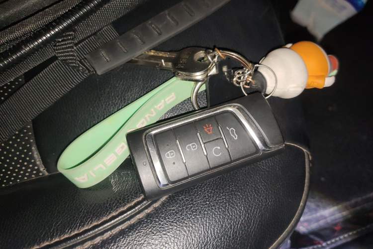 Used GAC Trumpchi GS7 2017 320T Two-Wheel-Drive Luxury Smart Connectivity Model
