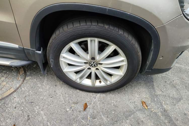 Used Volkswagen Tiguan 2013 2.0 TSI Automatic All-Wheel-Drive Flagship Edition
