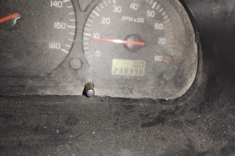 Used Jinbei Hiace 2016 2.0L Express Series Standard Version V19
