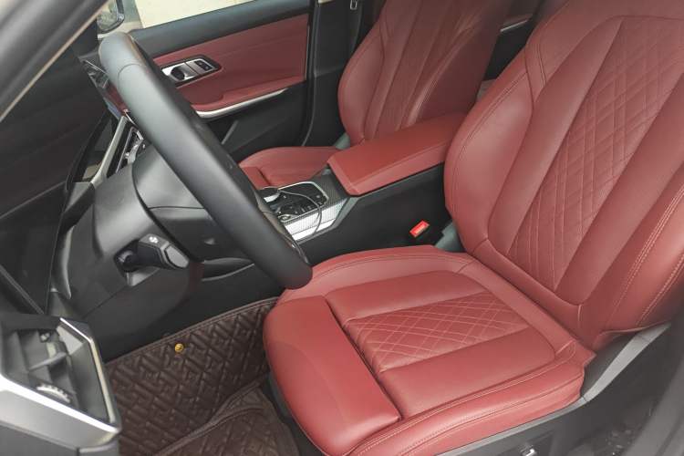 Used BMW i3 2024 eDrive 40 L Midnight Edition
