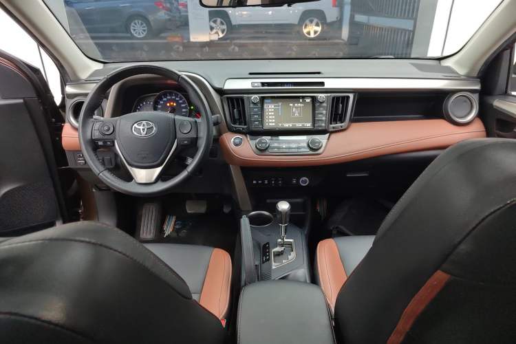 Used Toyota RAV4 2015 2.5L Automatic 4x4 Elite Edition