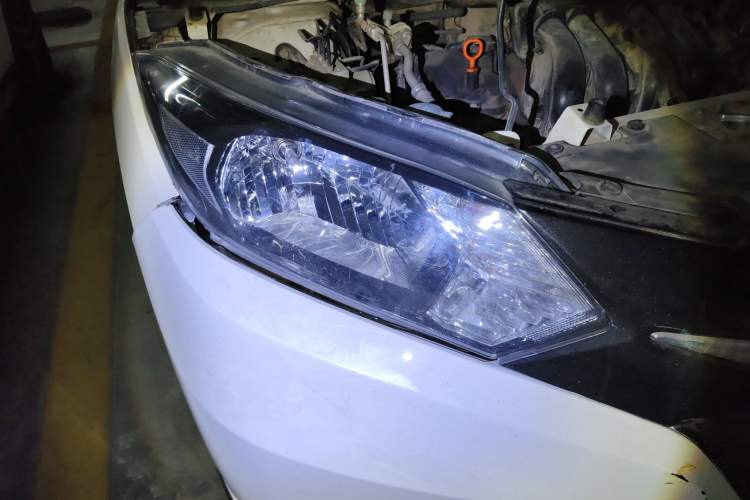Used Honda Vezel 2015 1.5L CVT two-wheel drive Comfort trim Right Front Headlight