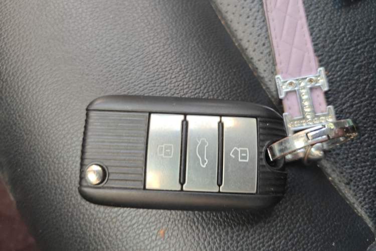 Used Roewe RX5 2018 20T Two-Wheel Drive Automatic Internet Smart Luxury Edition
