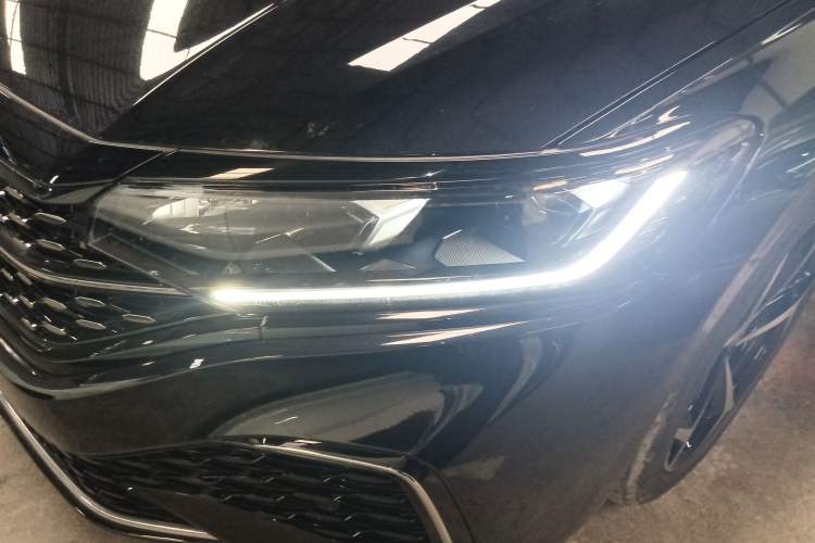 Used Volkswagen Passat 2025 Outstanding Model 330TSI Starry Elite Edition
