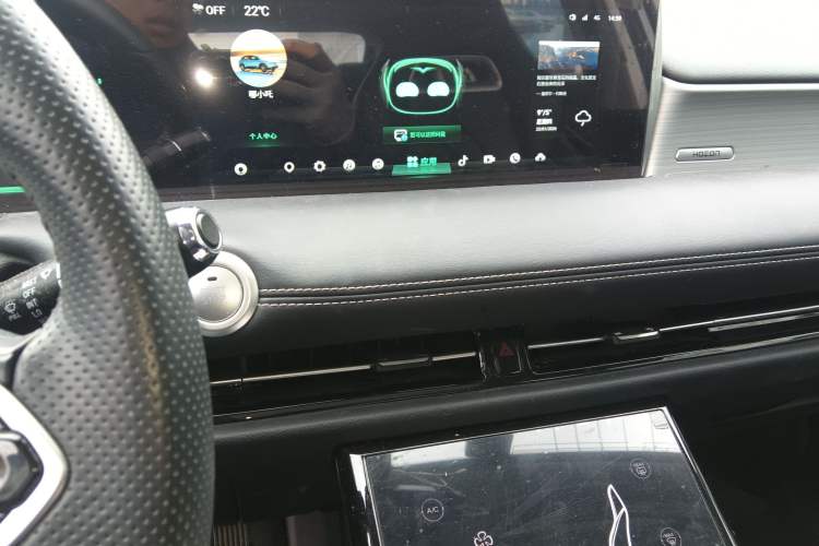 Used NETA U 2022 Zhi400 Pro Ternary Lithium Audio And AC Panel