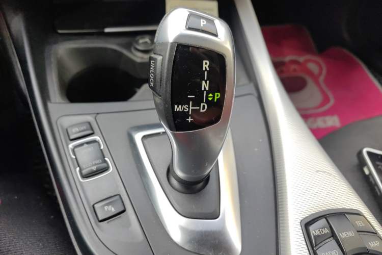 Used BMW 2 Series 2015 220i Convertible Coupe M Sport Edition
