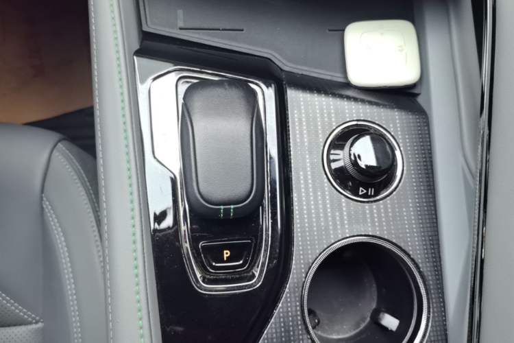 Used Zeekr 001 2021 Ultra-Long Range Dual-Motor YOU Version Gear Lever