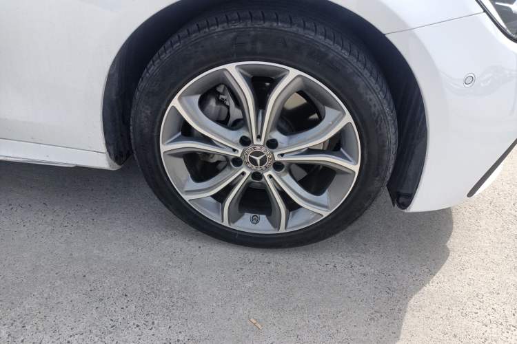 Used Mercedes-Benz E-Class 2021 E 300 L Sporty and Stylish Model