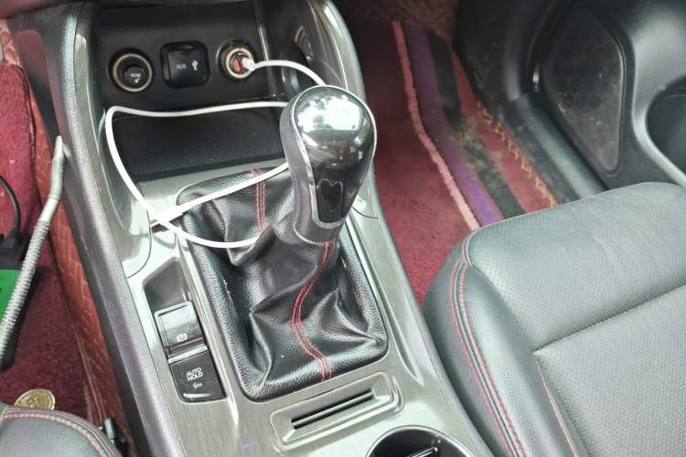 Used CHANGAN CS75 2017 Shangku Edition 1.5T Manual ZhiXiang Model
