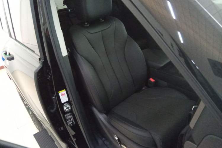 Used Haval H9 2024 2.0T Gasoline All-Wheel-Drive Extreme Edition Right Front Seat