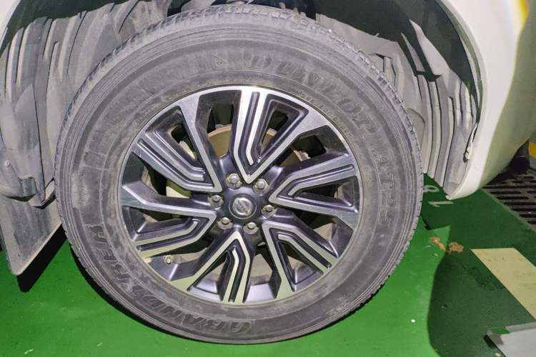 Used Nissan Terra 2018 2.5L Automatic 4x4 Luxury Edition
