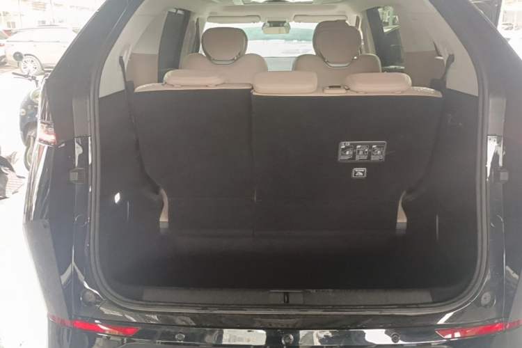 Used XPeng X9 2024 702 Ultra-Long Range Max