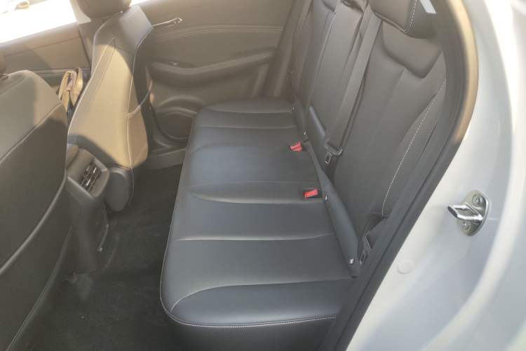 Used Baojun Yunhai 2024 60km Plug-in Hybrid Version