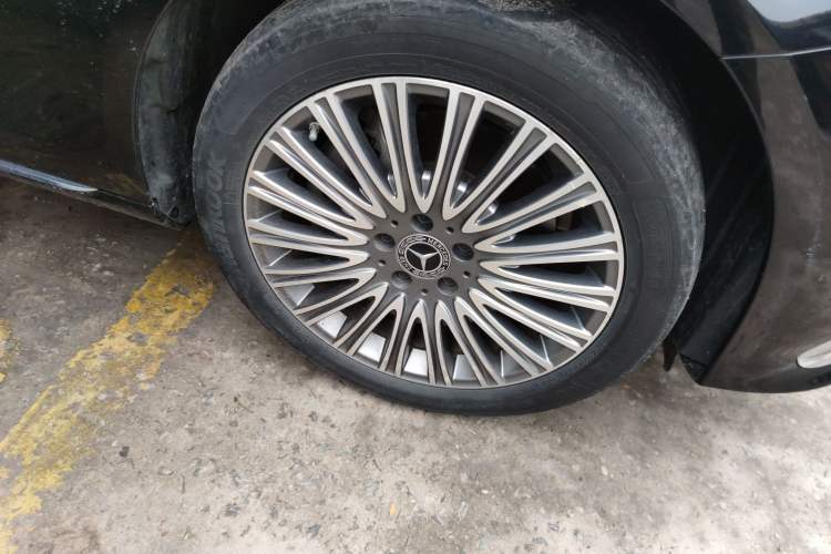 Used Mercedes-Benz E-Class 2021 Facelift E 300 L Stylish Edition