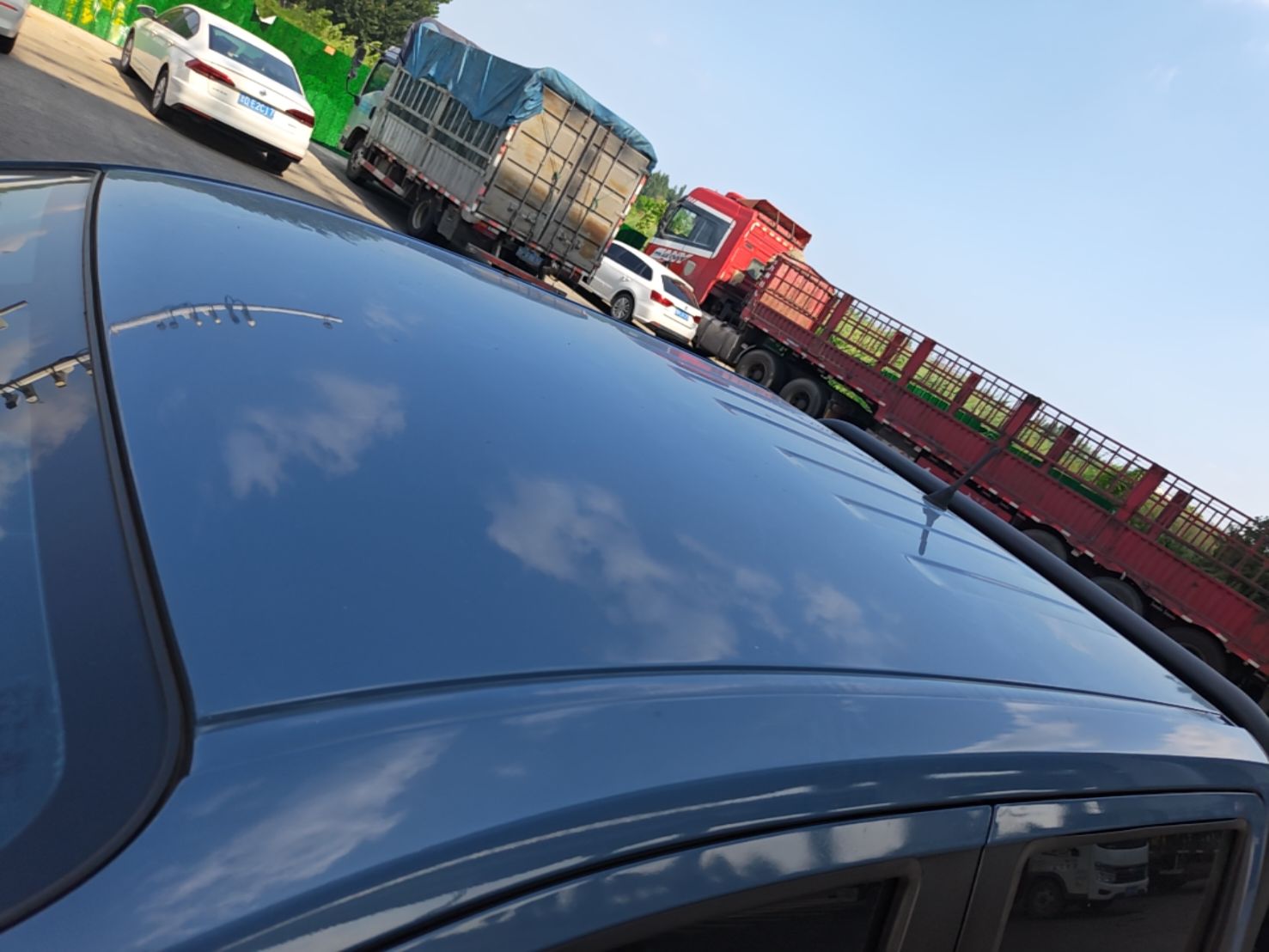 Dongfeng Ruichi 6 Pro 2025 Model 2.3T Automatic 2x2 Diesel Luxury Edition Flatbed Long Cargo Box — снимка 7