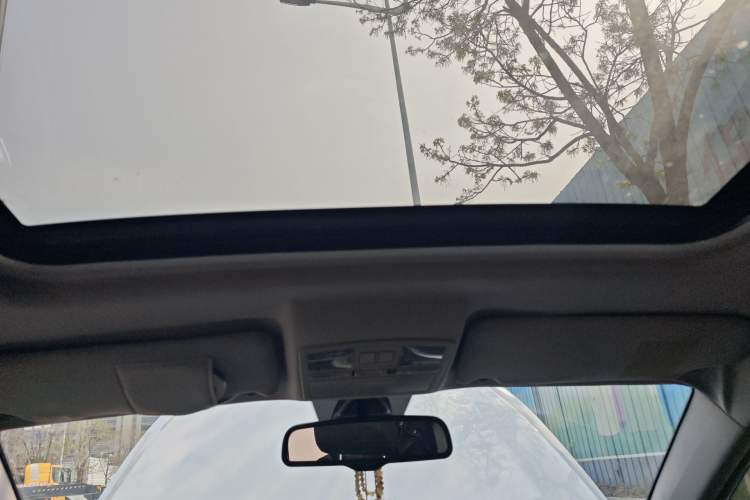 Used Bestune X80 2013 2.0L automatic comfort version
