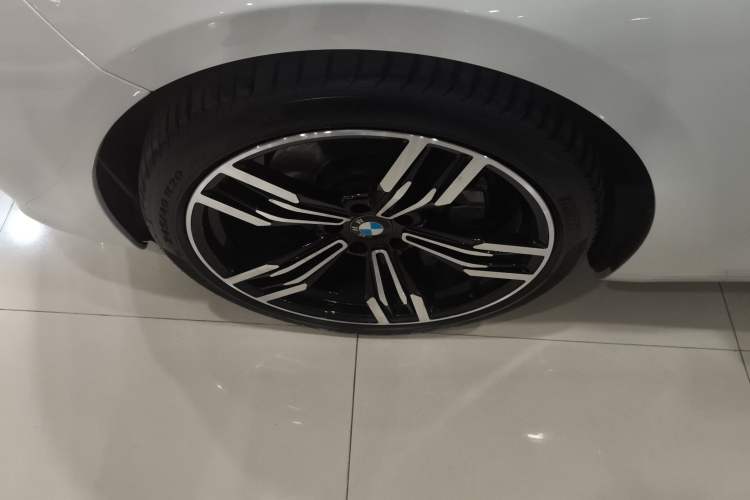 Used BMW 5 Series GT 2017 528i Leading Model