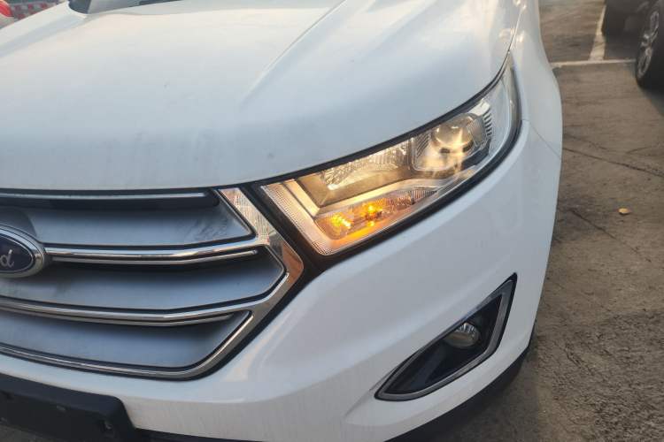 Used Ford Edge 2015 2.0T GTDi Two-Wheel-Drive Elite Edition