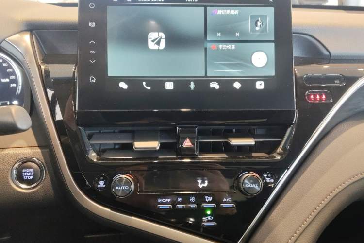 Used Toyota Camry 2023 2.5G Luxury Edition Audio And AC Panel