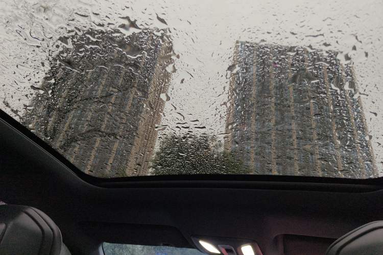 Used CHANGAN UNI-V 2022 1.5T Prestige Version
