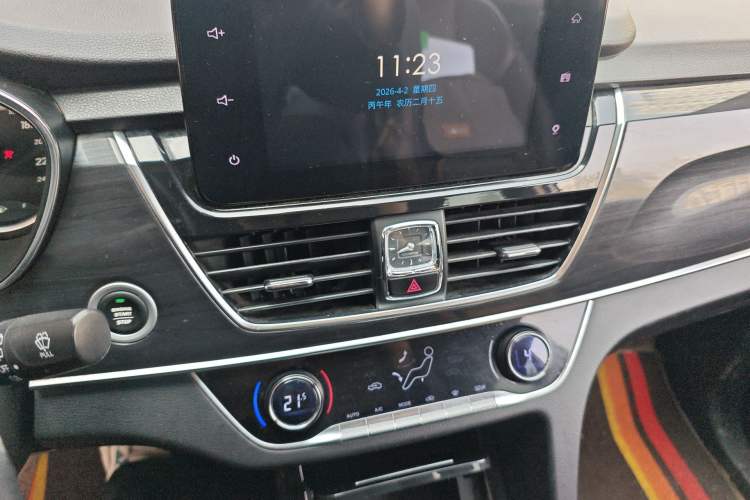 Used Baojun 560 2017 1.5T DCT Flagship Model 7 Seats
