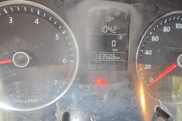 Used Volkswagen Lavida 2011 1.6L Manual Joy Version Odometer Close Up