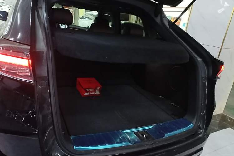 Used Honda UR-V 2023 370TURBO Two-Wheel-Drive Luxury Edition
