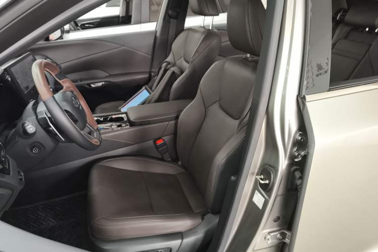 Used Lexus RX New Energy 2023 450h+ Four-Wheel Drive Enjoyment Edition Left Front Seat