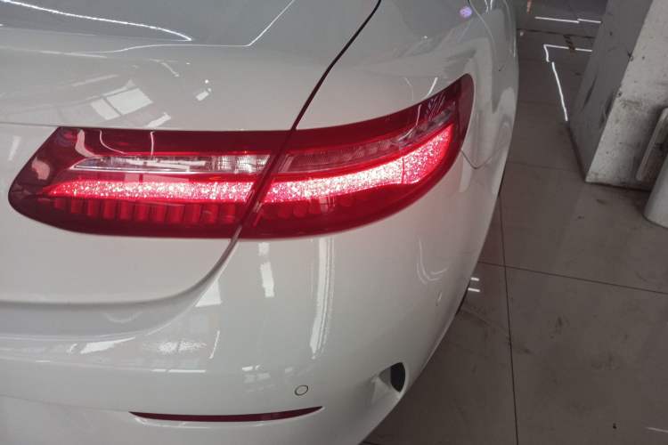 Used Mercedes-Benz E-Class (Import) 2020 E 260 Coupe