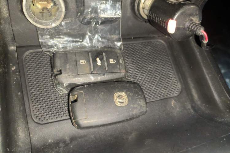 Used Changan CS75 2017 Shangkui Edition 1.5T Manual Fengxiang Model