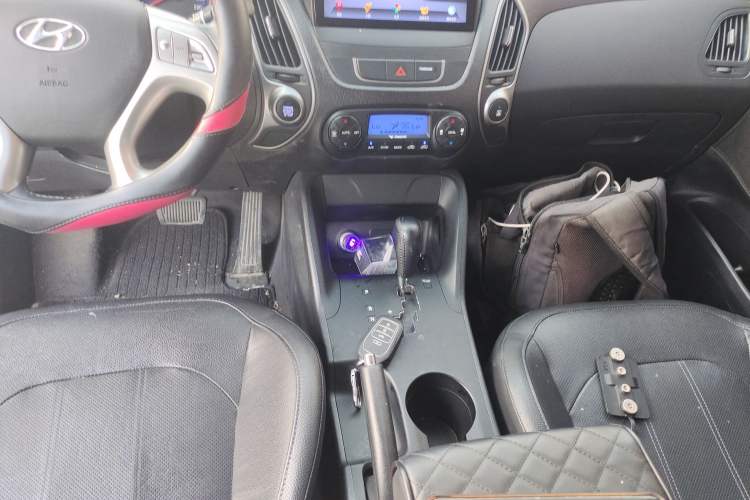 Used Hyundai ix35 2015 2.0L Automatic 2WD Smart Version China V Standard
