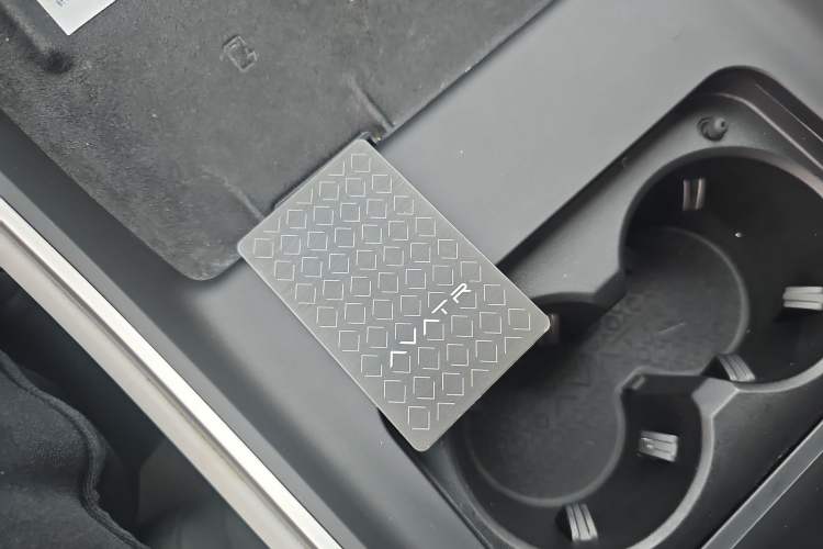 Used Avatr 11 2022 Ultra-Long Range Dual-Motor Luxury Edition 4 Seats Vehicle Key