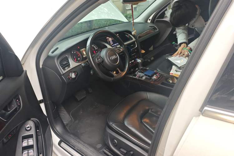 Used Audi A4L 2013 35 TFSI Automatic Technology Edition