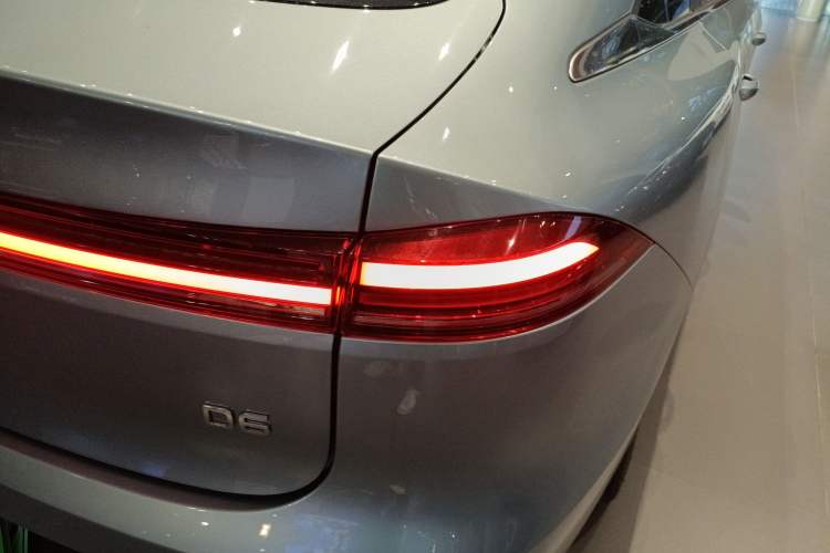 Used Roewe D6 2025 520km Smart Enjoyment Version
