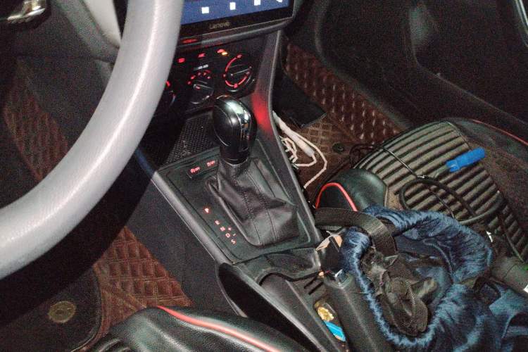 Used Volkswagen Lavida 2019 Lavida Start 1.5L Automatic Trendy Version China VI Standard Gear Lever