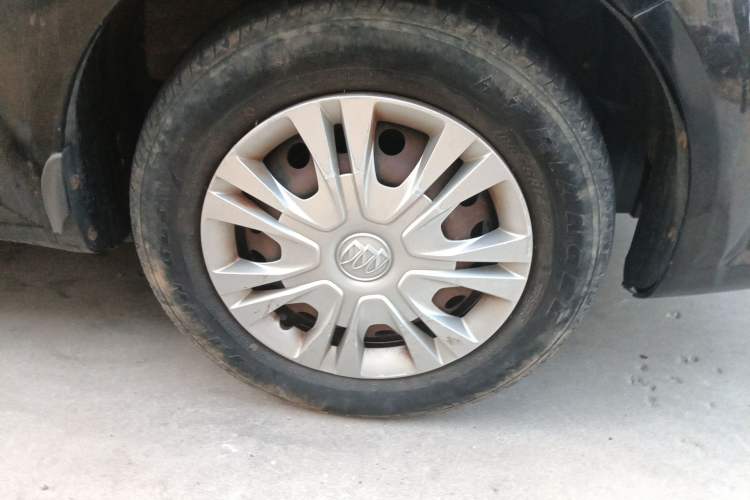 Used Buick Excelle 2013 1.5L Manual Classic Model
