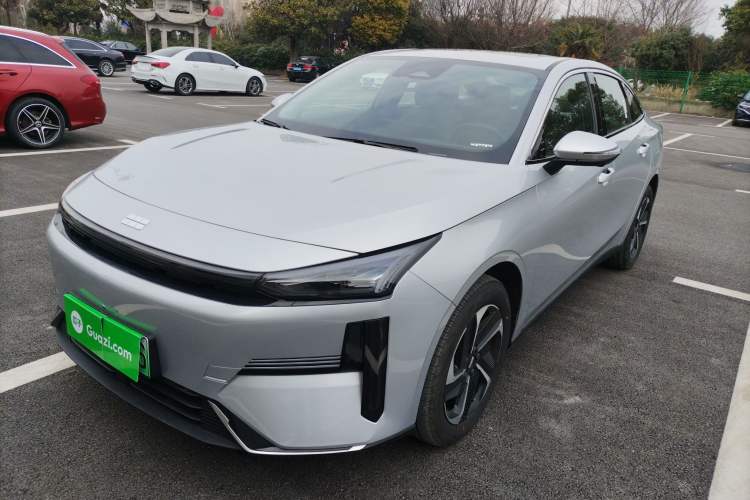 Used Geely Galaxy L6 2025 EM-i 140km Starship Edition