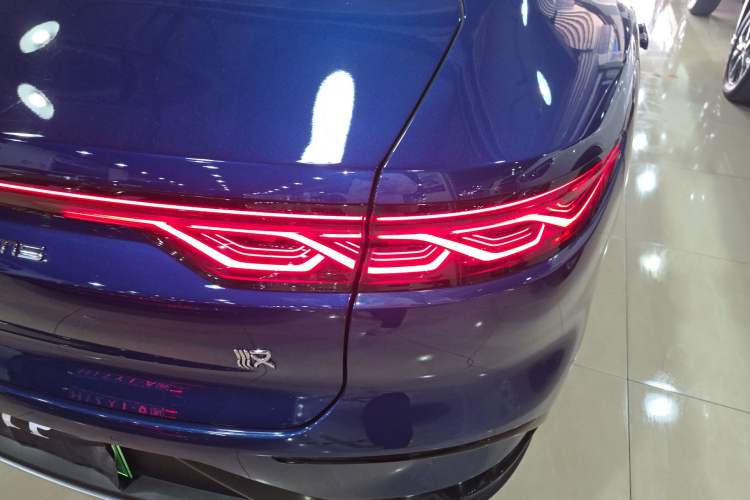 Used BYD Han 2022 DM-i 121KM Prestige Model
