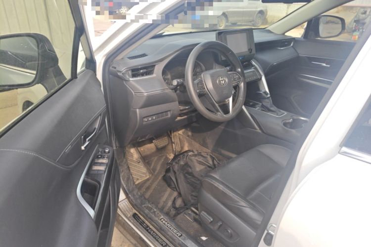 Used Toyota Harrier 2022 2.0L CVT Two-Wheel Drive Luxury Edition