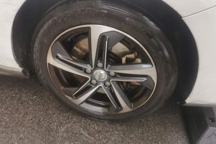 Used BAIC Beijing EU5 2018 R500 Smart Wind Edition