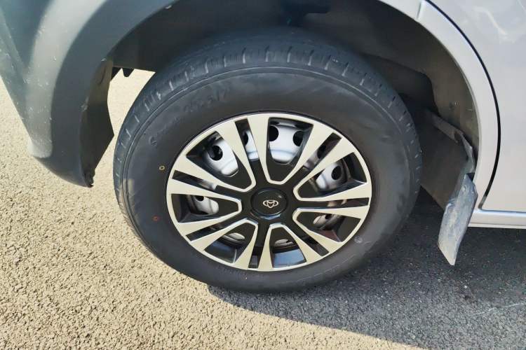 Used CHANGAN KUAYUE Xing V3 2023 1.5L Gasoline Comfort Edition 5-Seat Passenger Vehicle