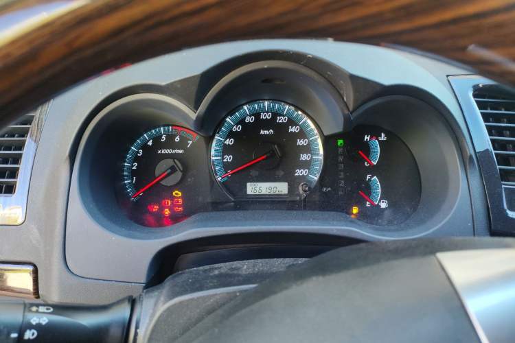 Used Toyota Fortuner  Instrument Cluster