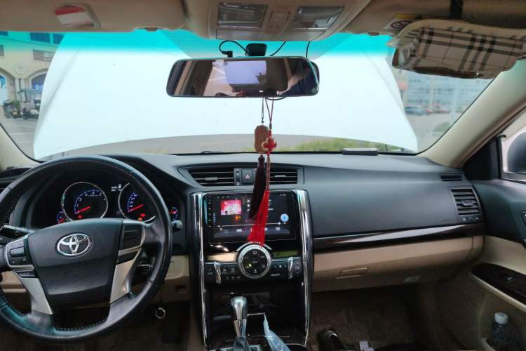 Used Toyota Reiz 2012 2.5V Fengdu Elite Stylish Edition Headliner