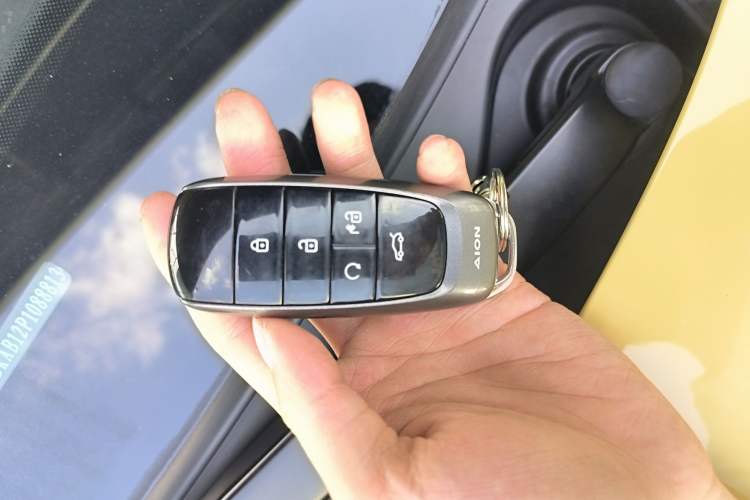 Used AION Y 2023 Younger